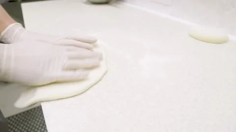 Mixing pizza dough Video stock 150510648