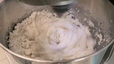 Mixing ricotta cheese 動画素材 89877309