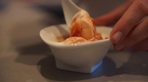 Mixing sauce Video stock 55301469