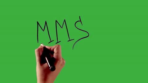 Mms - Hand writing on green screen Stock Footage 33783634
