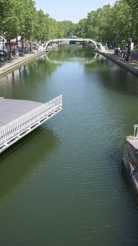 Mobile bridge in Paris Stock Footage 327971251