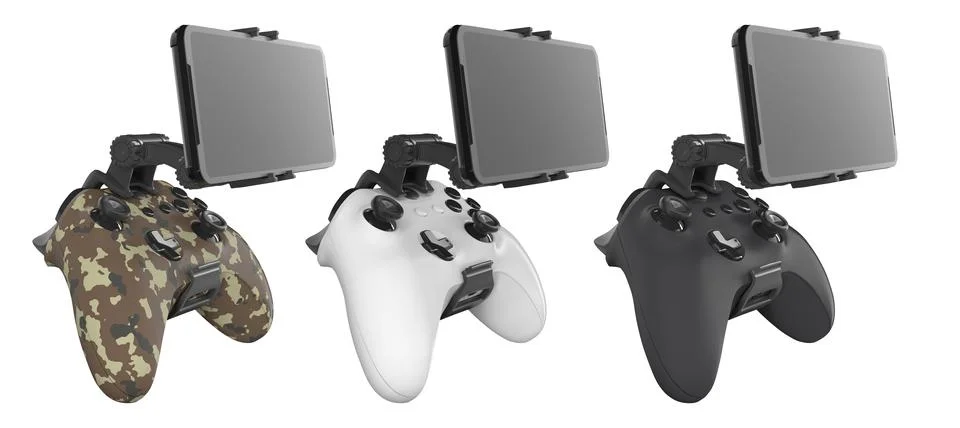 Mobile Game Controllers that come equipped with advanced screens for use Stock Illustration