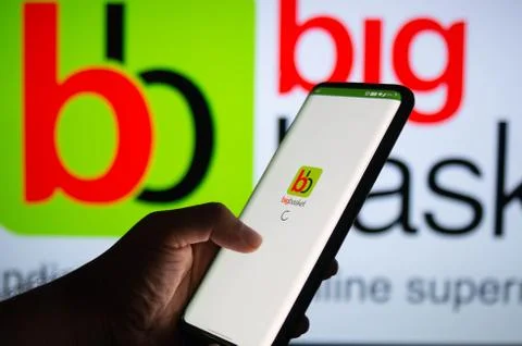 Mobile interface of Big Basket mobile application 库存照片