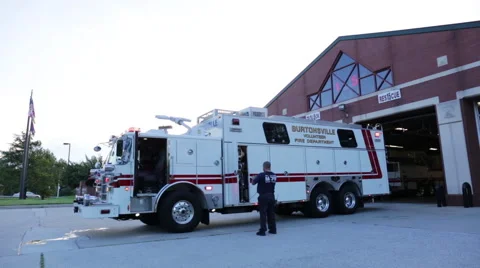 Mobile lights going up on a fire truck Stock Footage 66548714