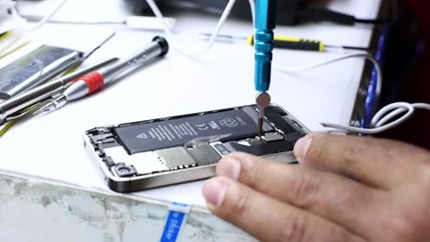 Mobile phone battery replacement Stock Footage 152087218