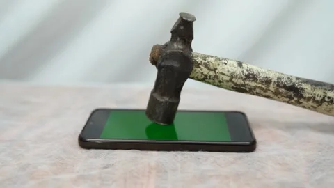 Mobile Phone Breaking with Hammer Concept, Break Phone addiction 스톡 동영상 236104186