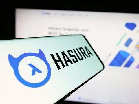 Mobile phone with logo of US software development company Hasura Inc. in f... Foto stock