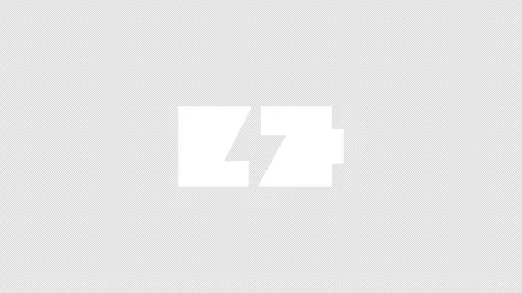 Mobile phone low battery blinking alert animation on transparent background Stock Footage 337119331