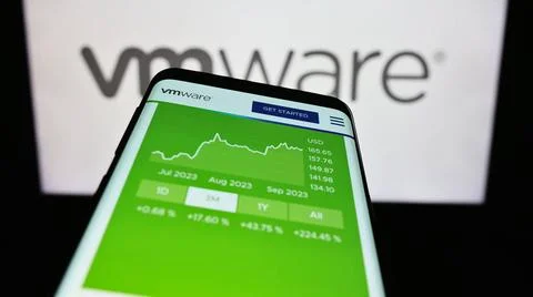  Mobile phone with website of US cloud computing company VMware Inc. on sc... Stock Photos