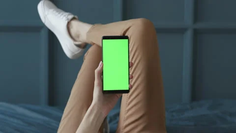 Mock-up for Greenscreen Tracking or Watching Video Content or News Blog Closeup. Stock Footage 199477305