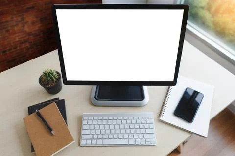 Mock up Using laptop with blank screen computer modern Foto stock