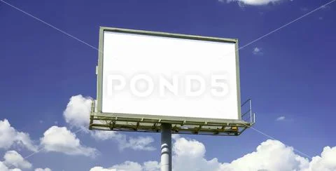 Mockup billboard against sky background day - imagifa2 PSD 템플릿