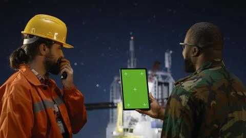 Mockup tablet, enforcing maritime blockade protocol and military 스톡 사진