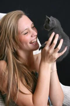 Model and Cat Foto stock