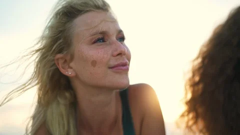 Model with birthmark on face smiling beautifully 库存影片 103434086