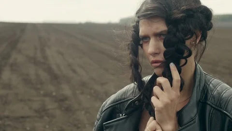 Model with braided hair 库存影片 76203939