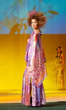 Model demonstrates hairdo Stock Photos