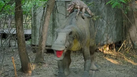 Model of a dinosaur Video stock 137652433