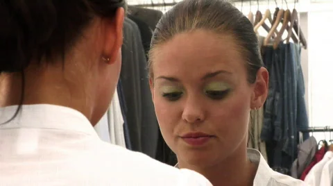 Model doing her makeup Stock Footage 605158