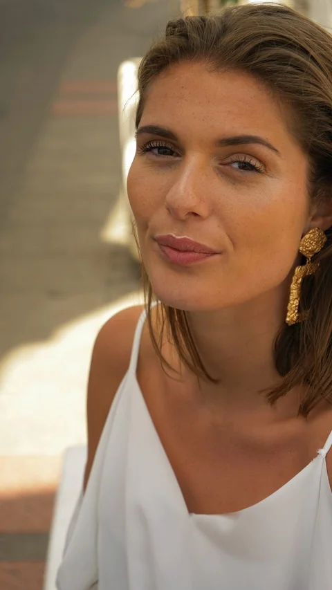 Model with a lovely smile Stock Footage 105355708