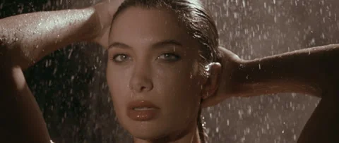 Model portrait 動画素材 243676908