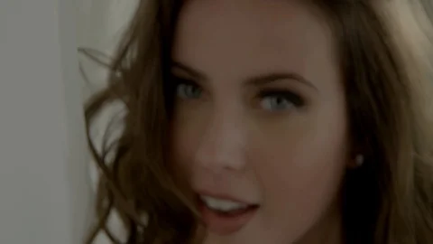 Model poses in a luxurious home Видео 89602405