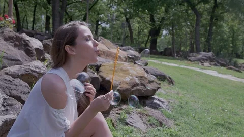 Model poses in a luxurious home Видео 89606926