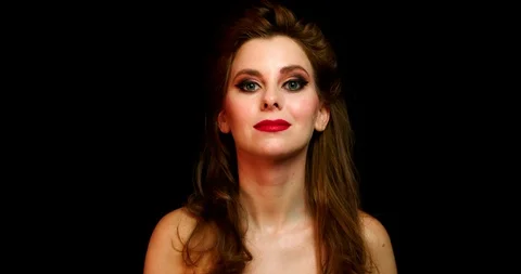 Model Posing on Black Background, Playing with hair Vidéo 91413598