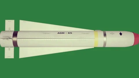 A model of rocket on green background and missile is shown Vidéo 337029160