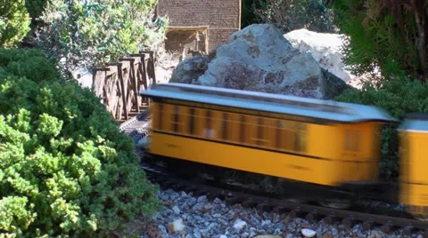 Model Train outside Vidéo 25487273
