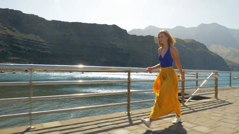 Model walking fast and turning Stock Footage 106050340