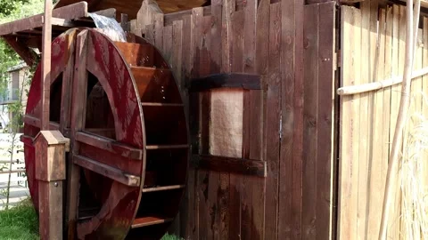 MODELLO 4K Vidéo 244858876