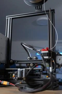 Modern 3D printer demonstrating precision in additive manufacturing process 스톡 사진