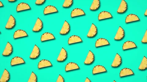 Modern art, collage 2d animation. Pineapple slices, blue or green backdrop. Vidéo 320752724