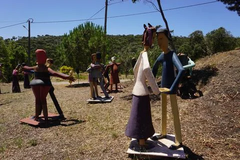 Modern art sculpure with figures Foto stock