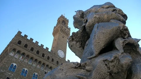 Modern art statue. Piazza della Signoria square. Florence Tuscany Italy 库存影片 88550384