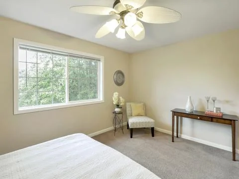 Modern bedroom interior Stock-Fotos