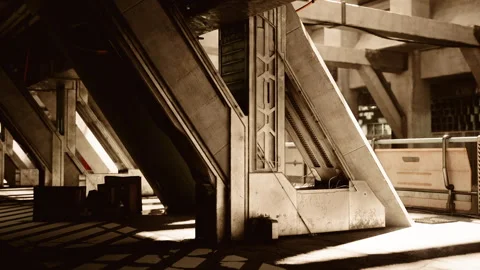 Modern building featuring geometric structures in urban design Vídeos de archivo 331399350