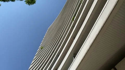 Modern building in Paris Vídeo Stock 347413740