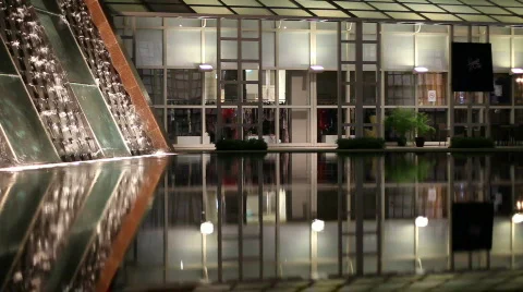 Modern Building Reflection 스톡 동영상 587116