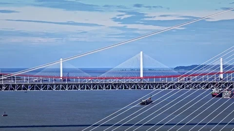 Modern cable-stayed bridge on dongting lake,yueyang,China 스톡 동영상 325337017