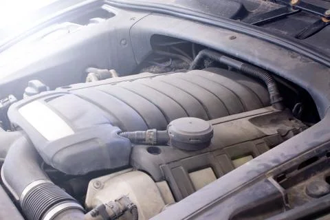 Modern car engine in dust Foto stock