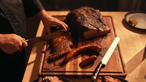 Modern Chef Prepares Barbecue BBQ Brisket Ribs Meats Cinematic Travel Vidéo 280507966