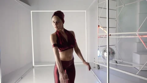 Modern choreography in studio, alluring young woman is dancing, rehearsing Stock-Footage 168331580
