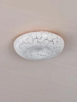 Modern Circular Flush Mount Ceiling Light with Cracked Marble Pattern Foto stock