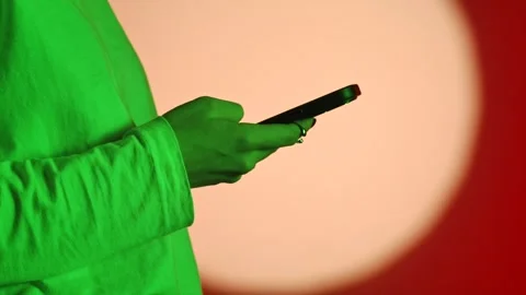 Modern Communication Concept with Smartphone in Hand Vídeo Stock 334109323