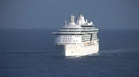 Modern cruise ship Stock Footage 10678961