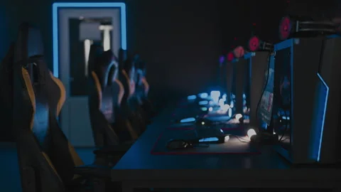 Modern cyber computer club for videogames and E-sport tournament. Gaming Stockbeeldmateriaal 303142626