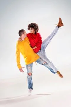 Modern dancers in studio. 스톡 사진