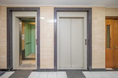 Modern elevator doors Foto stock